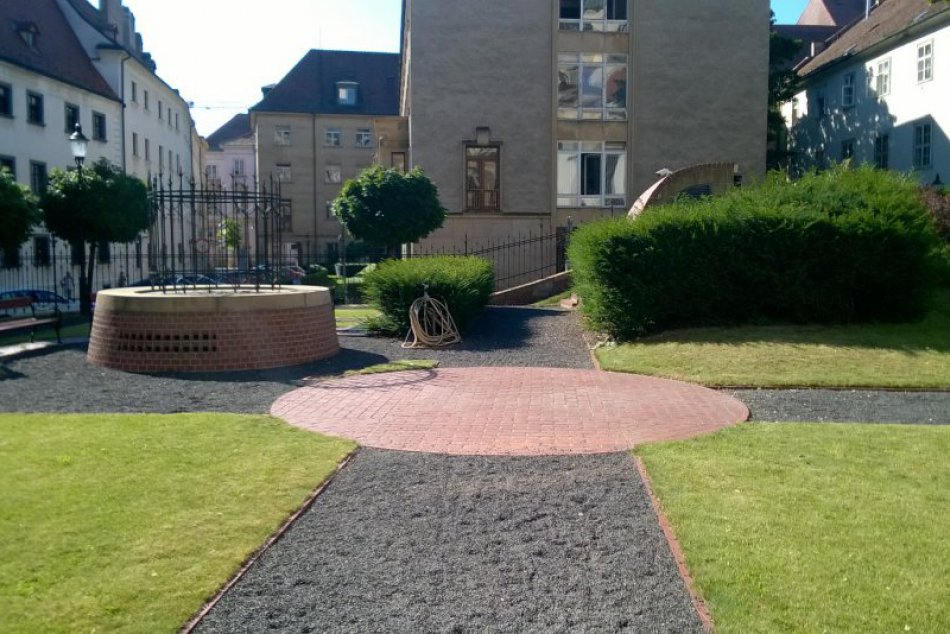 Františkánska záhrada