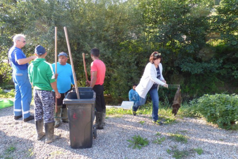 Obrazom: Čistenie potoka v Dobšinej
