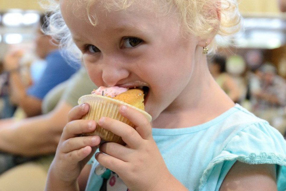 FOTO: V Nitre padol rekord, cukrári vyzdobili neuveriteľných 2017 kusov kapkejko