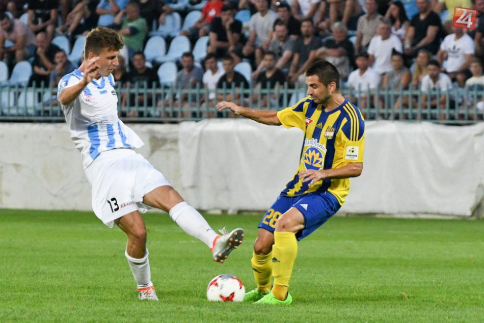 FC Nitra ostáva na ligovom vrchole: Doma si poradil s Dunajskou Stredou, FOTO