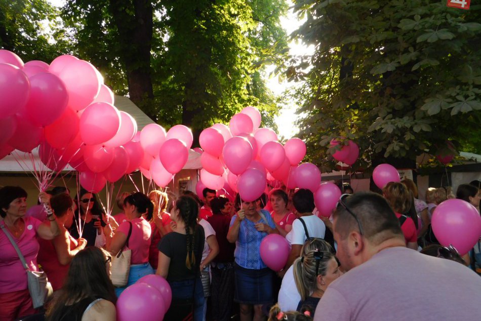 Obrazom: Počas Dní mesta sa v Spišskej konal aj 3. ročník Ružového pochodu