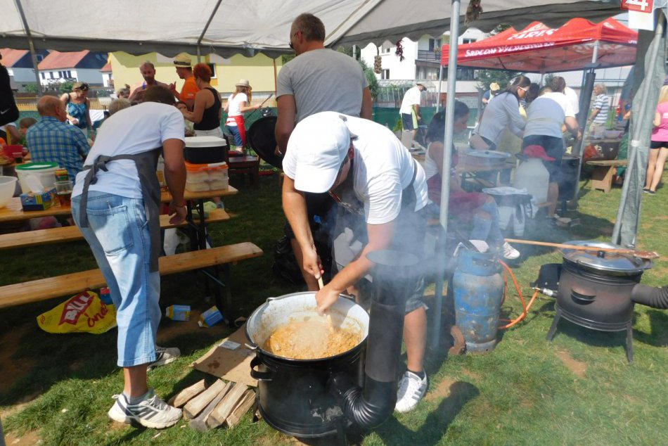 OBJEKTÍVOM: Vo Ferčekovciach sa konal 3. ročník Kotlíkového  festivalu