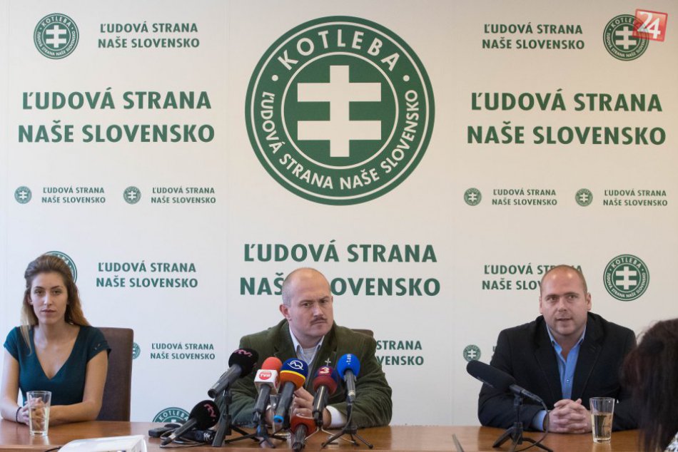 V OBRAZOCH: Kotleba ohlásil kandidatúru na župana BBSK