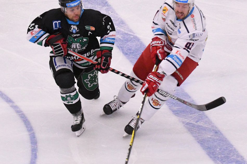 V OBRAZOCH: Zvolenskí hokejisti v Zámkoch vysoko prehrali. Pozrite si FOTO