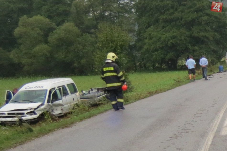 Nehoda neďaleko Považskej Bystrice: Zábery priamo z miesta