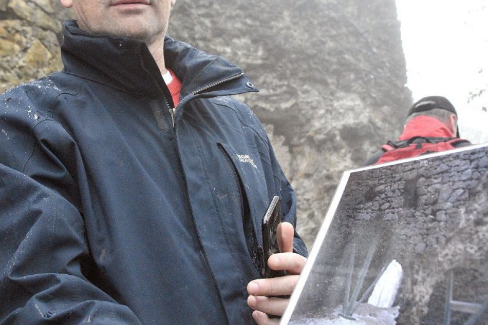 Obrazom: Na Jasenovský hrad prišiel minister Marek Maďarič