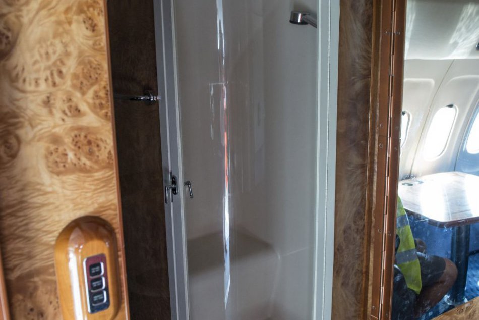 Starý vládny špeciál TU-154M