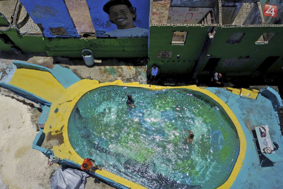 KURIOZITA DŇA: Miesto natáčania letného hitu Despacito zničil hurikán Mária