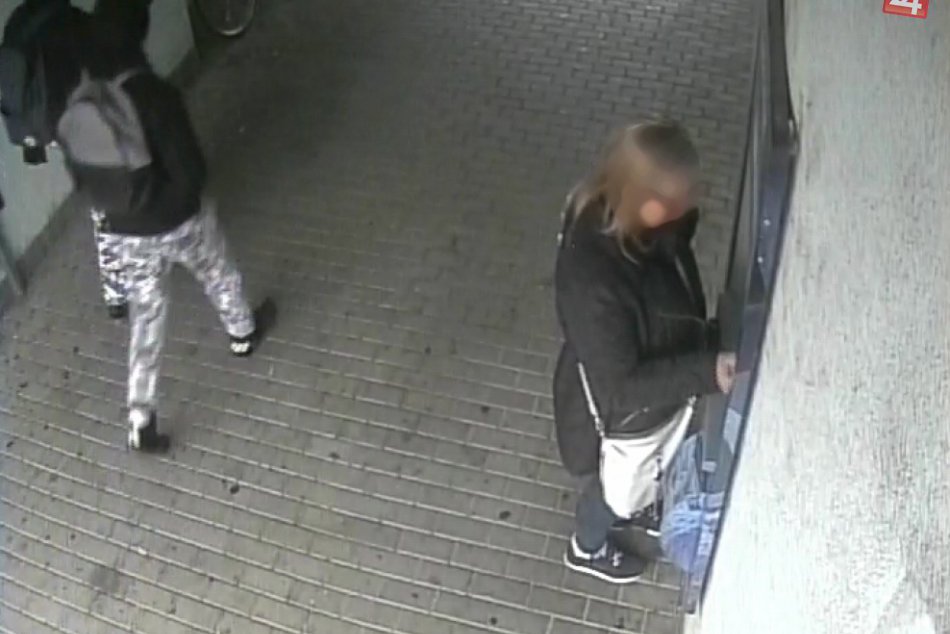 Rušno v Šali: Slovenskú sporiteľňu prepadli dve osoby