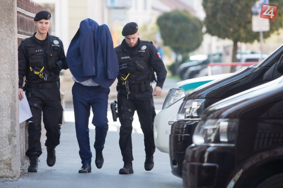 Rozhoduje sa o väzbe pre 13 zadržaných zo zásahu NAKA v štyroch krajoch