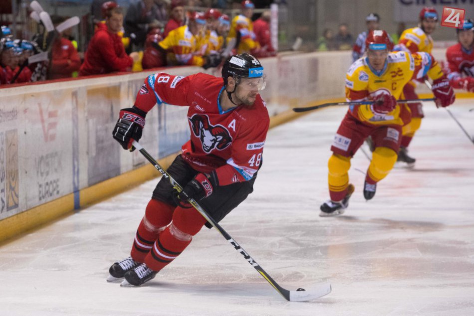 V OBRAZOCH: Na bystrickom ľade vypukla radosť. Barani zdolali Trenčanov