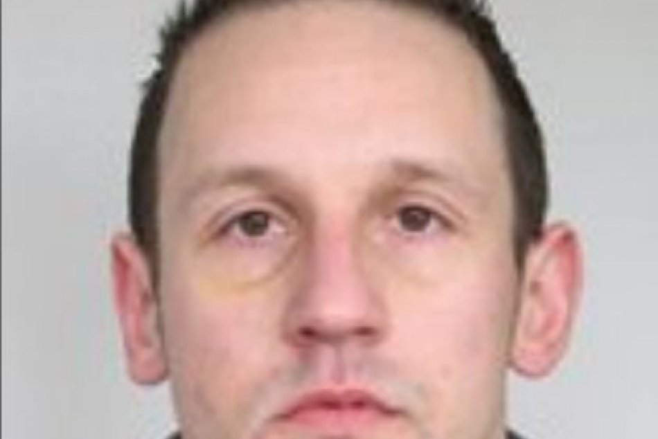 Polícia pátra po týchto Trnavčanoch: Videli ste ich niekde?