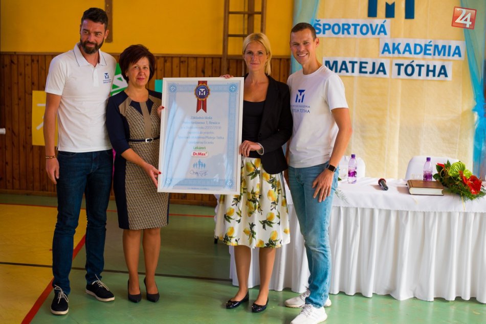 V OBRAZOCH: Revúcu navštívil olympijský víťaz Matej Tóth