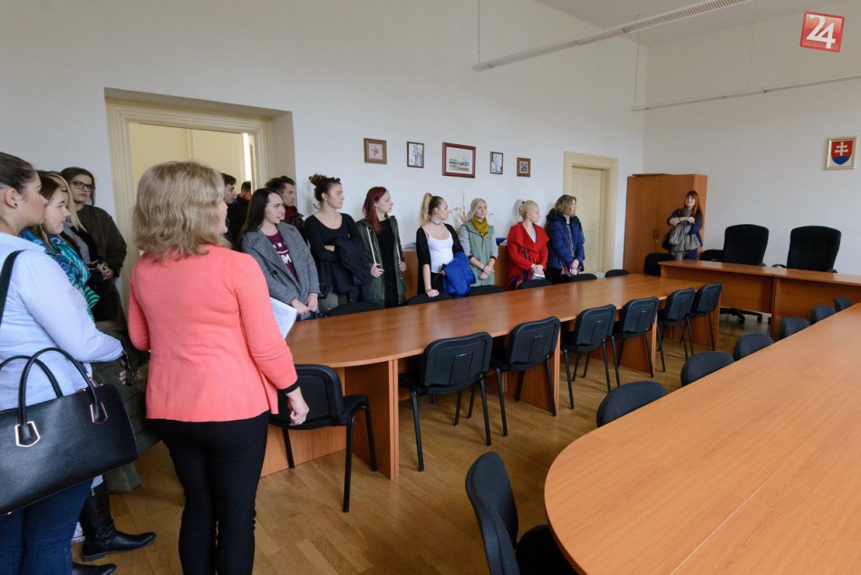 FOTO: Krajský súd v Nitre otvoril svoje brány, navštívili ho desiatky ľudí