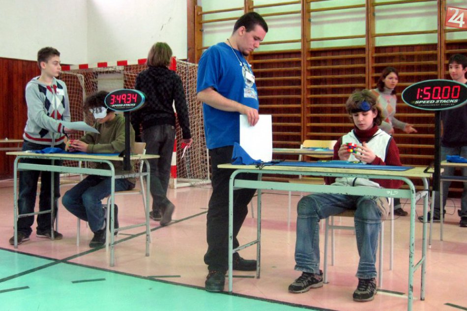 Súťaž v skladaní Rubikovej kocky
