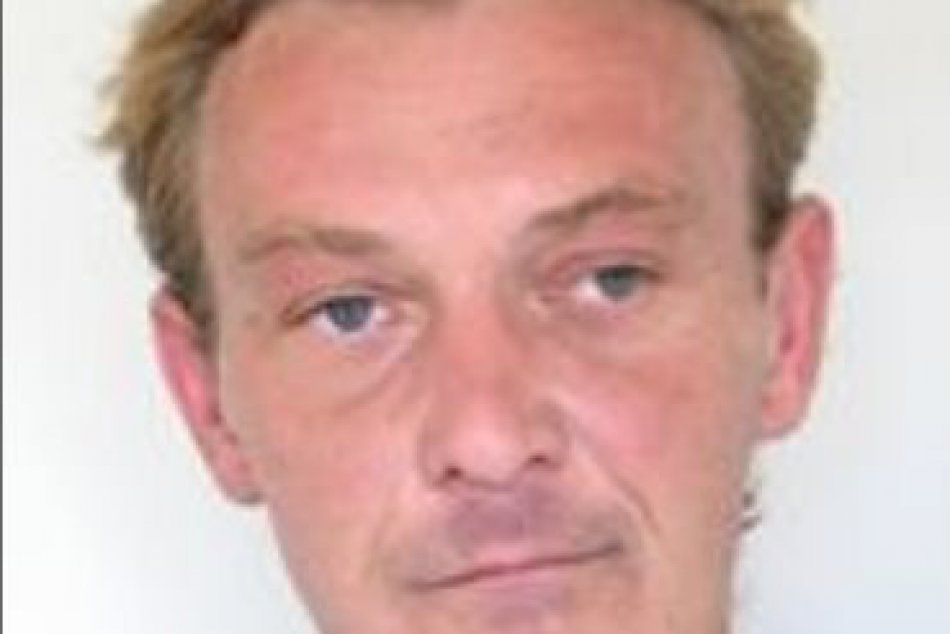 Polícia pátra po týchto Trnavčanoch: Videli ste ich niekde?