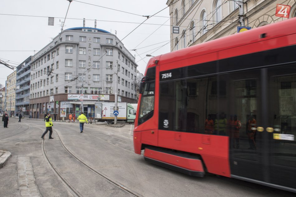 Technicko-bezpečnostná skúška prejazdu električiek na Špitálskej ulici