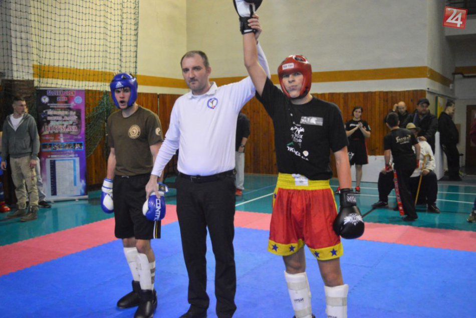 Michalovskí zástupcovia na Open lige SZKB v kickboxe