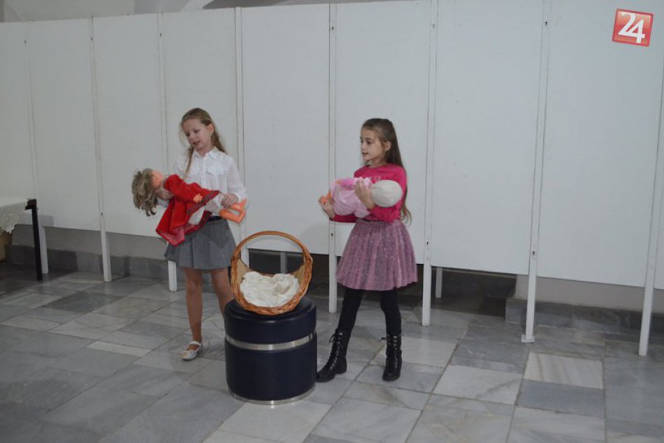 Obrazom: Výstava v rožňavskej galérii približuje bábkarstvo