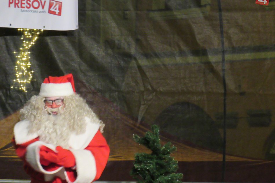 V OBRAZOCH: Mikuláš aj tento rok potešil prešovské deti
