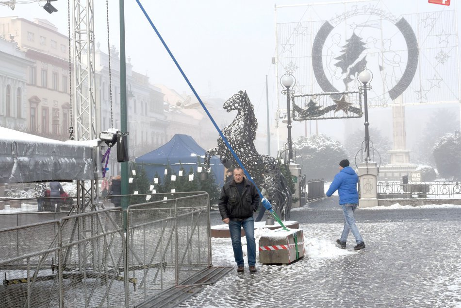 Zábery z Prešova: Na takéto protiteroristické opatrenia môžete v meste naraziť