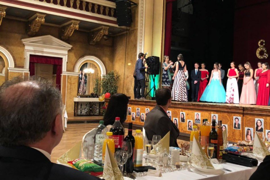 Stužková prešovských maturantov? Prišiel na ňu Andrej Kiska, FOTO