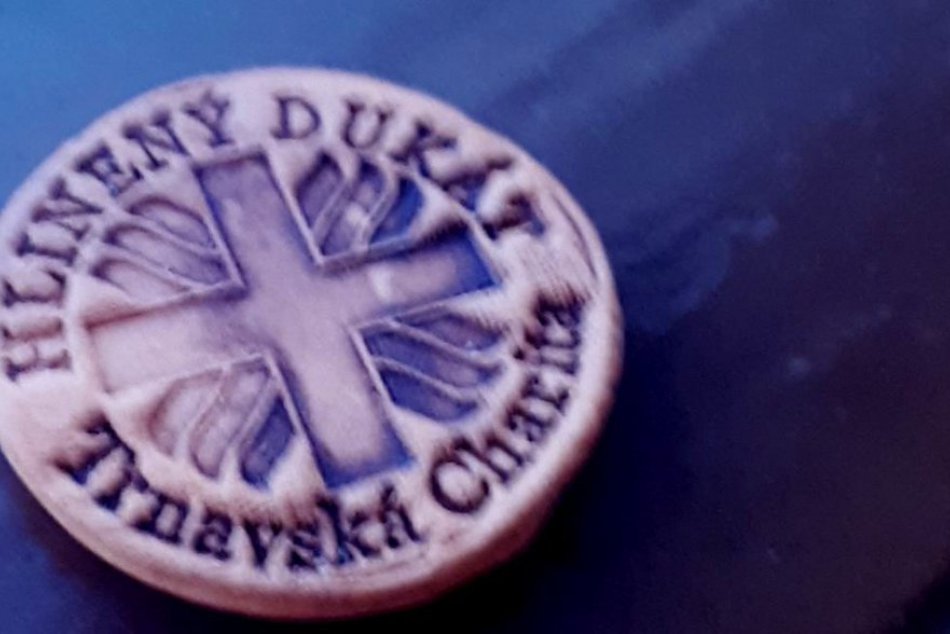 OBRAZOM: V Trnave vzniklo nové platidlo v podobe hlineného dukáta.
