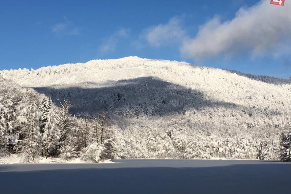 Čarokrásne zábery z Morského oka: Takto nádherná dokáže byť zima!