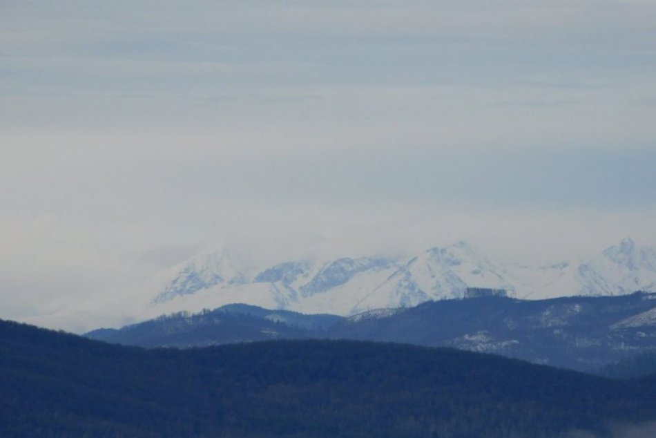 Obrazom: Vysoké Tatry a Krásna Hôrka zo Sorošky