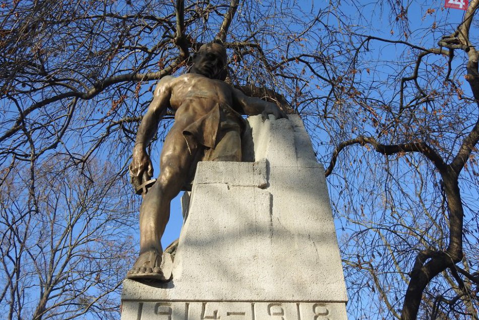 FOTO: Modelom pre Koniarkovho Umierajúceho bojovníka bol mladý zlievač