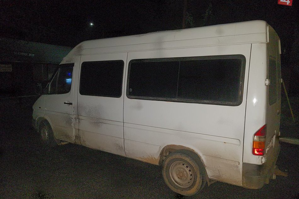 FOTO: Ukrajinci chceli previesť cez slovenský hraničný priechod 19 migrantov