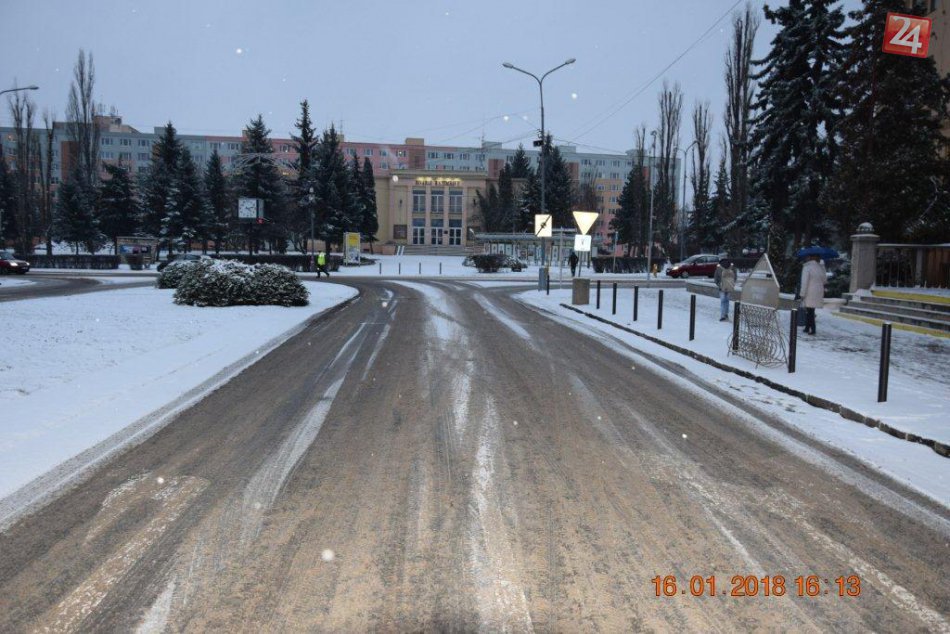 TU zrazil neznámy vodič malého chlapca a nezastavil, lučenecká polícia hľadá sve
