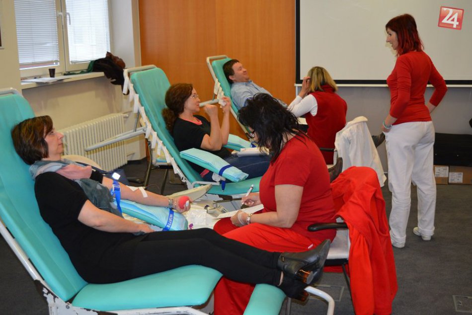 V OBRAZOCH: Novoročná kvapka krvi