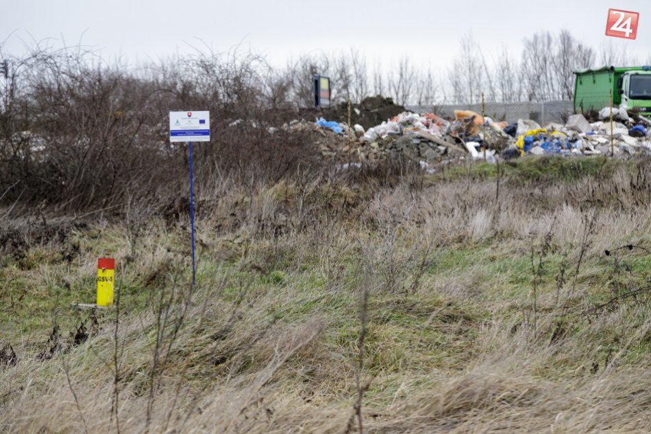Skládka bývalých Chemických závodov Juraja Dimitrova vo Vrakuni