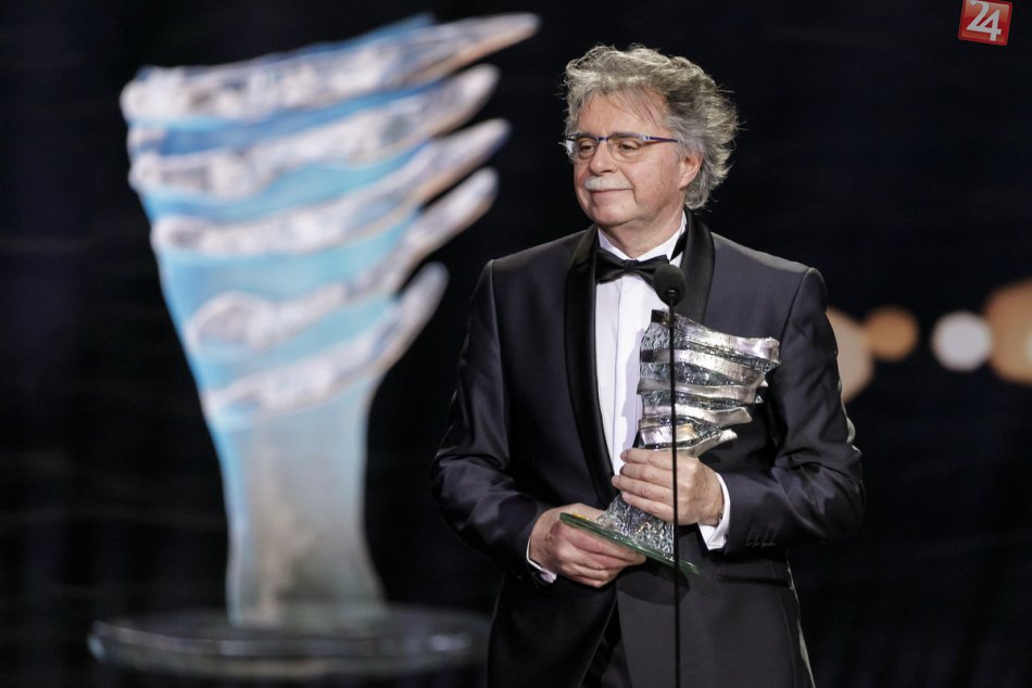 FOTO: Ocenenie Krištáľové krídlo 2017 získalo jedenásť slovenských osobností