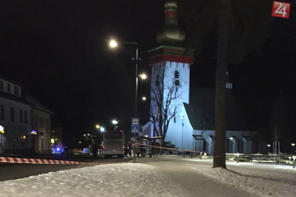 V OBRAZOCH: V autobuse nahlásili bombu