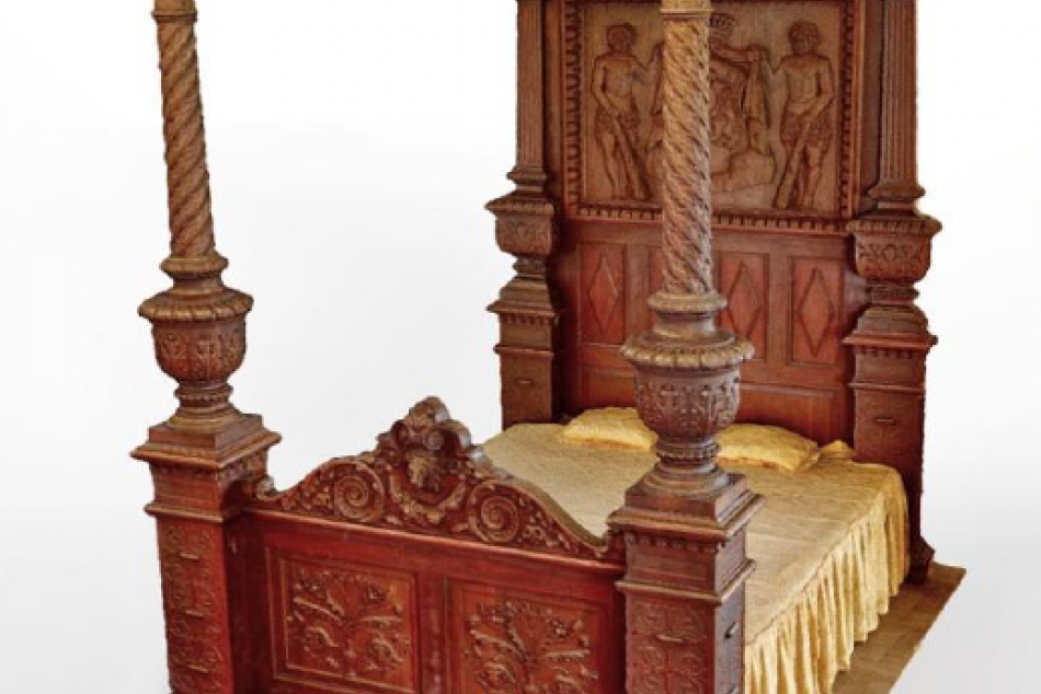 FOTO: Baldachýnová posteľ vo Vihorlatskom múzeu