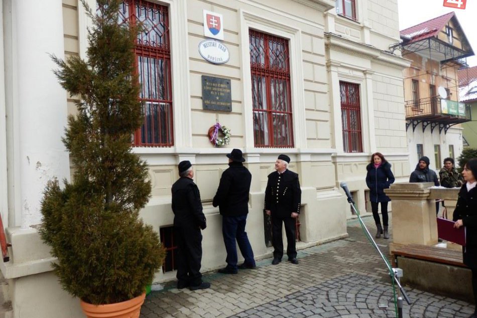 Obrazom: 73. výročie oslobodenia mesta