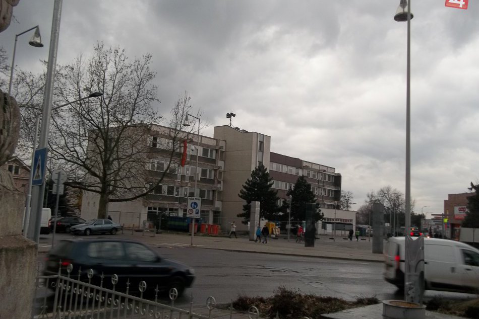 Rekonštrukcia šalianskeho úradu: Všetko ide podľa plánu, FOTO