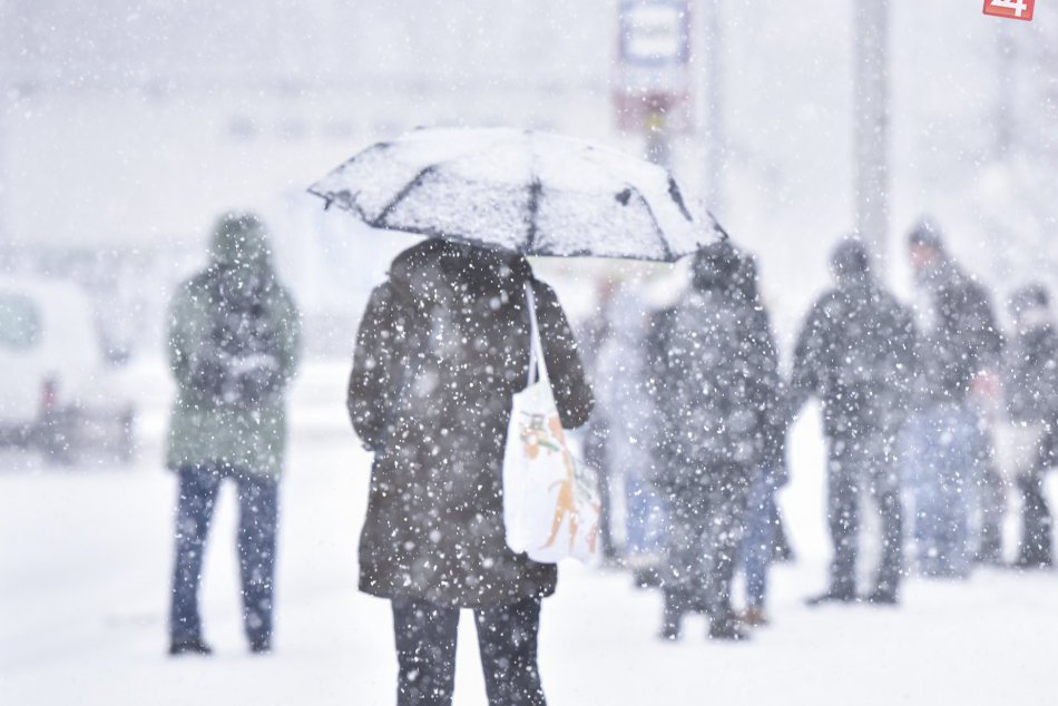 V Bratislave sneží