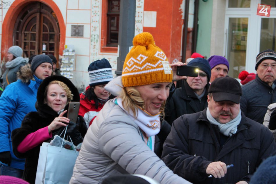 V OBRAZOCH: Takto privítali Bystričania zlatú Nasťu Kuzminovú