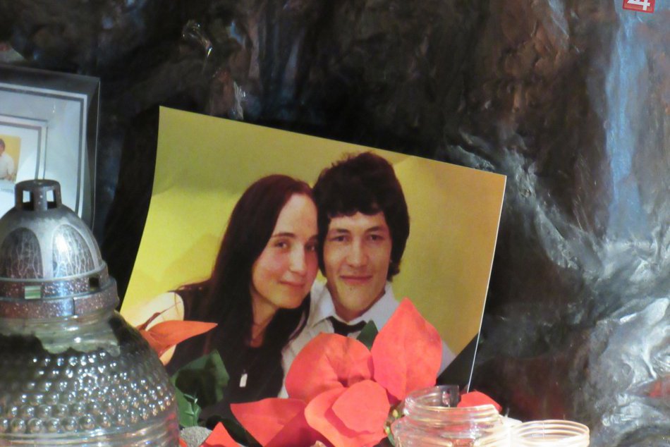 Zapaľovali sviečky a spomínali: Aj v Prešove si uctili pamiatku mladých ľudí