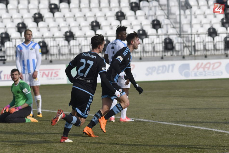 Futbalisti Nitry nevyhrali boj o postup do najlepšej šestky: Slovanu podľahli