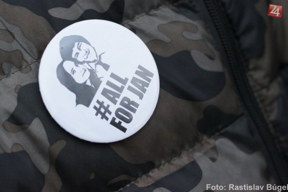 Stovky ľudí v Nitre vyšli do ulíc