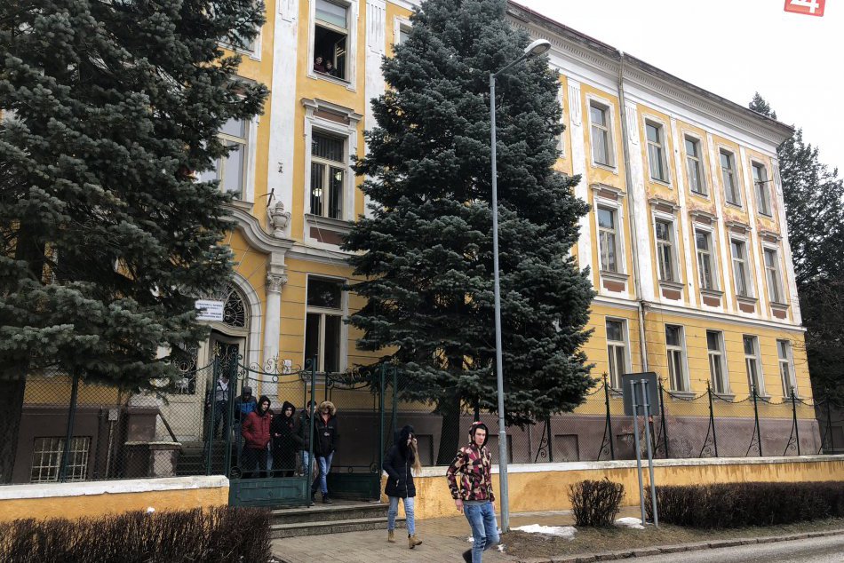 Obrazom: Gymnázium v Rožňave