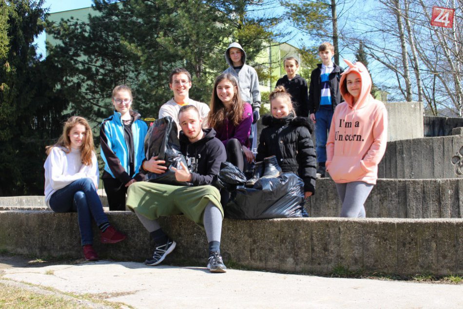 V OBRAZOCH: Bystrickí parkouristi skrášlili časť sídliska