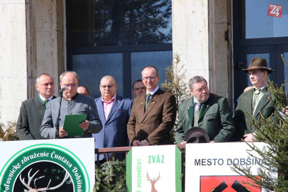 Obrazom: Poľovnícka výstava v Dobšinej