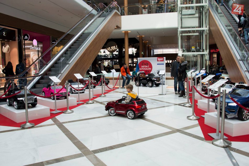 Detský autosalón v Auparku