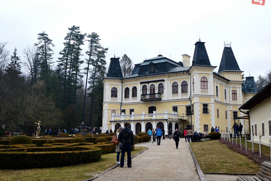 Obrazom: Povýšenie grófa Andrássyho do grófskeho stavu (Anikó Vargová)