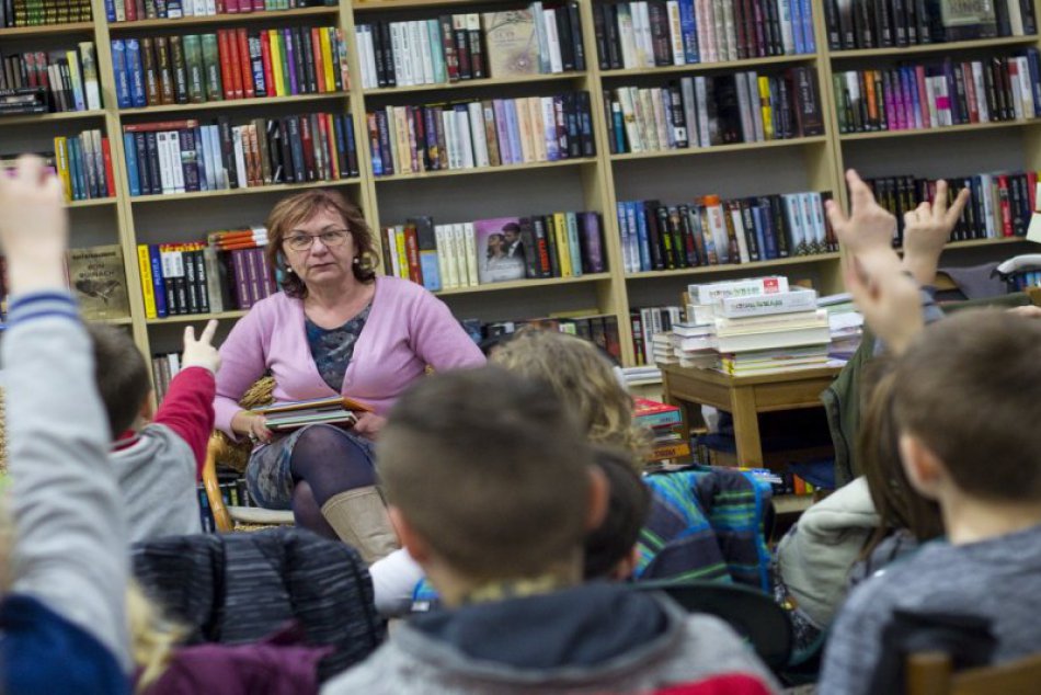 V OBRAZOCH: Stretnutie s knihou na Hviezdoslavke